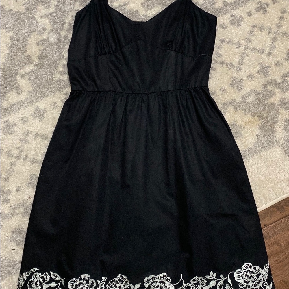 Ann Taylor Loft Petites Black & White summer dress